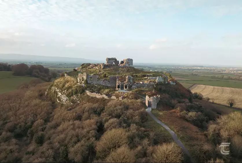 aerial photograph of the rock of dunamase