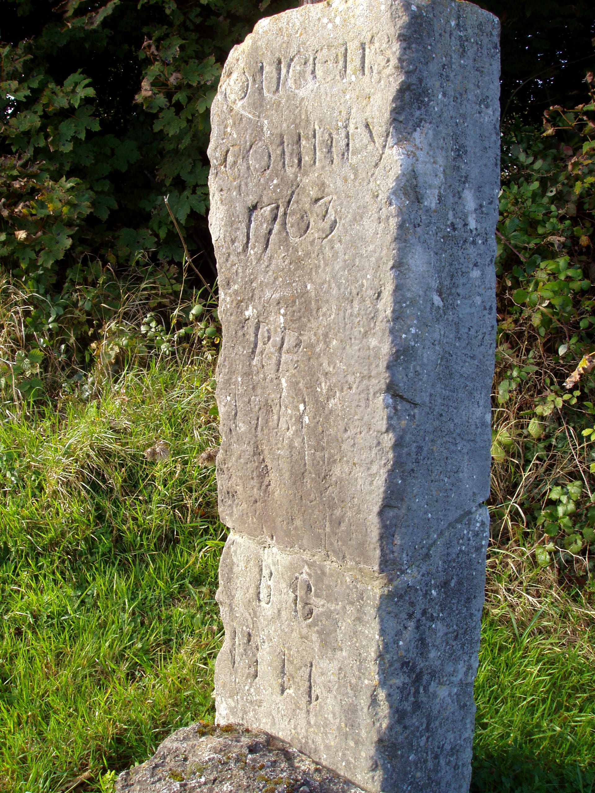 Kellyville Boundary stone Kildare LaoisBoundary1